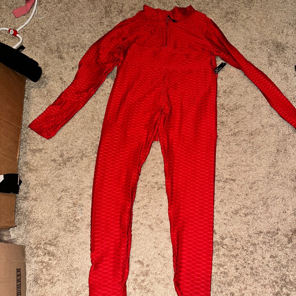Activewear 2 piece suit red X Large fits like a Large